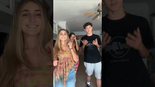 Bailando con mis amigos el trend de Tiktok más divertido  Encontré el patito  Silvia Sánchez [upl. by Alyehs681]